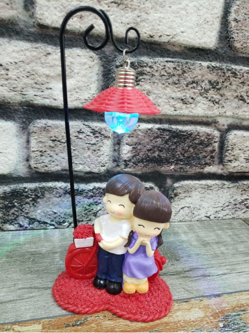 Bisiklet Üstünde Oturan Işıklı Romantik Çift Biblo