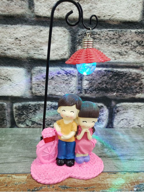 Bisiklet Üstünde Oturan Işıklı Romantik Çift Biblo