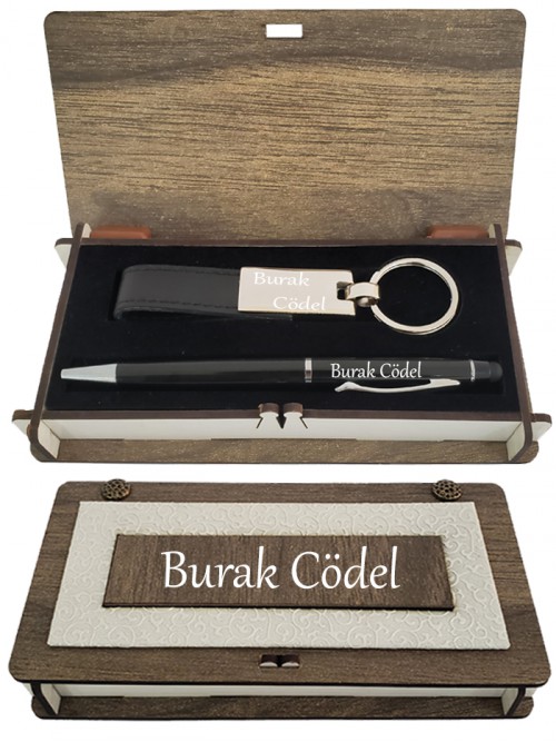 Erkeğe İsme Özel Siyah Dokunmatik Kalem Ve Deri Anahtarlık Kutulu Set