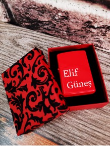 İsme Özel Kırmızı Renk Zippo Benzinli Çakmak