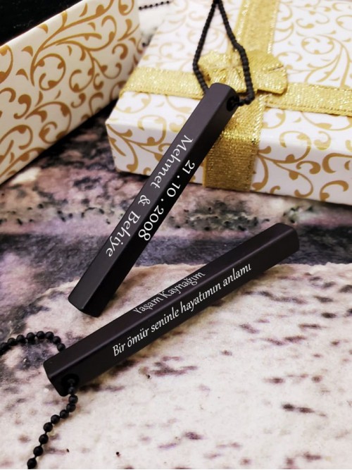 İsme Özel Sevgiliye Mesajlı Siyah Bar Çubuk Kolye