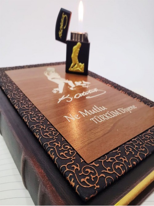 Kişiye Özel M Kemal Atatürk İmzalı Çakmak Deri Defter Set