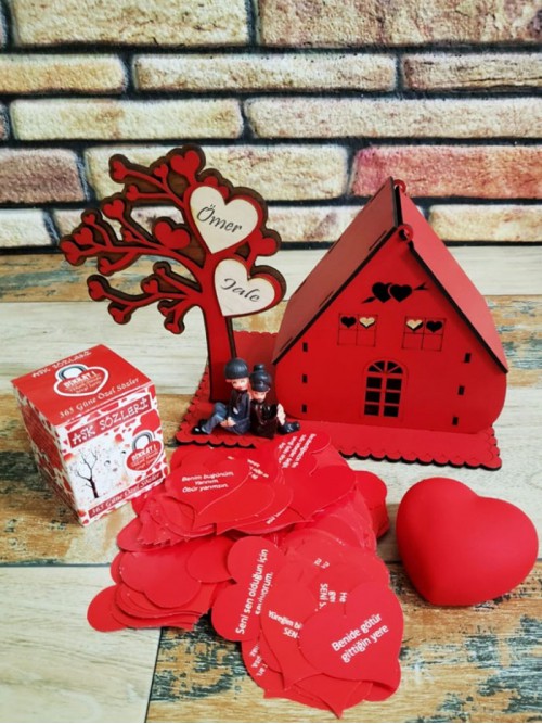 Kişiye Özel Romantik Sevgili Ahşap Aşk Evi Kişiye Özel Romantik Sevgili Ahşap Aşk Evi