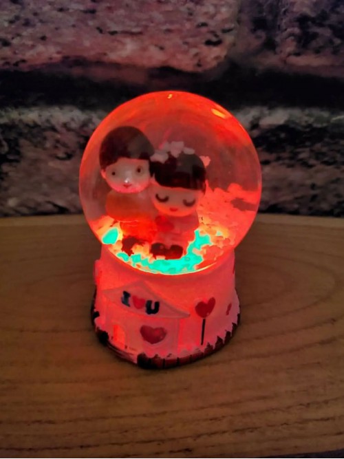 Mini Çift Sevgili Temalı Işıklı Kar Küresi