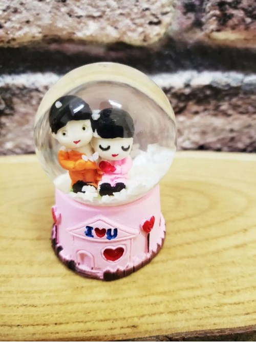 Mini Çift Sevgili Temalı Işıklı Kar Küresi