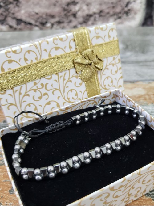 Silver Siyah Hematit Doğal Taşlı Makrome Örgülü Bileklik Silver Siyah Hematit Doğal Taşlı Makrome Örgülü Bileklik