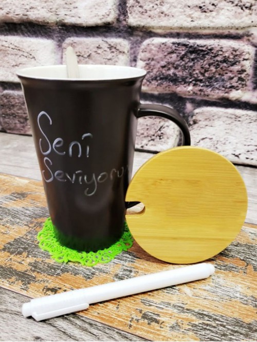 İlginç Kalemli Siyah Kupa Bardak