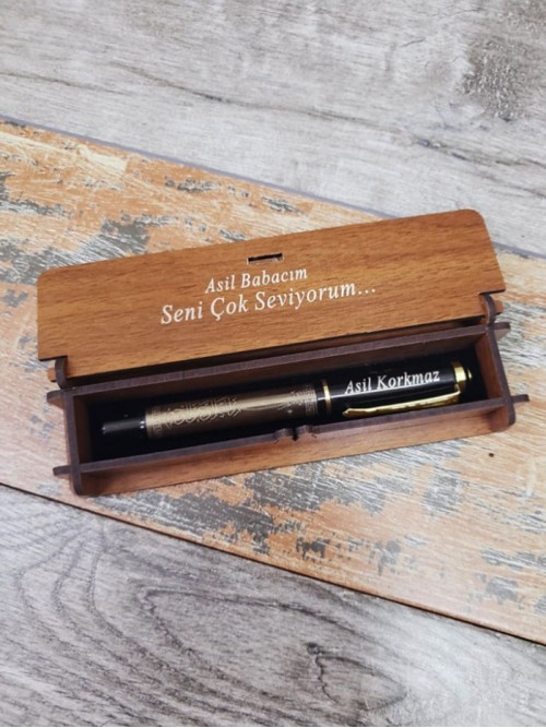 İsme Özel Besmele Kabartmalı Roller Tükenmez Kalem Ahşap Kutulu