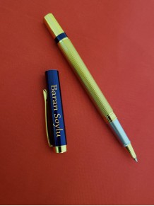 Kişiye Özel Gold Lacivert Kapaklı Roller Kalem